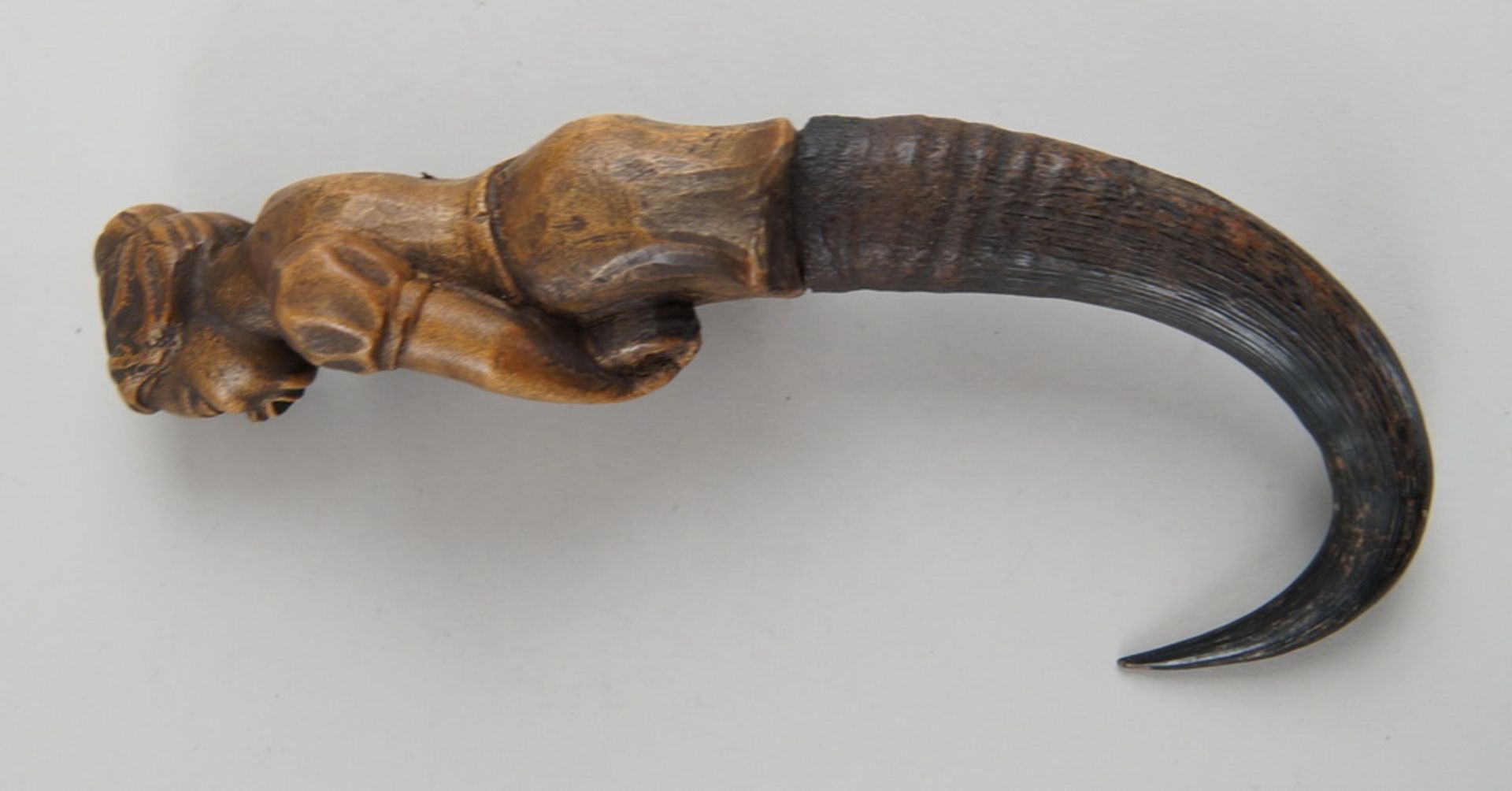 Weibliches Gamsmanderl, Holz geschnitzt und gefasst, mit Horn, 20cm - Bild 3 aus 4