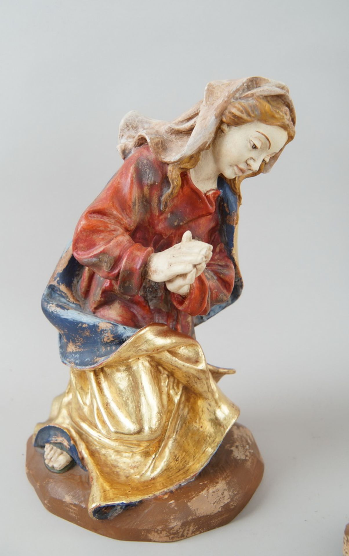 Krippenfiguren, die heilige Familie, Maria, Josef und das Jesuskind, Holz geschnitzt undgefasst, - Bild 3 aus 9