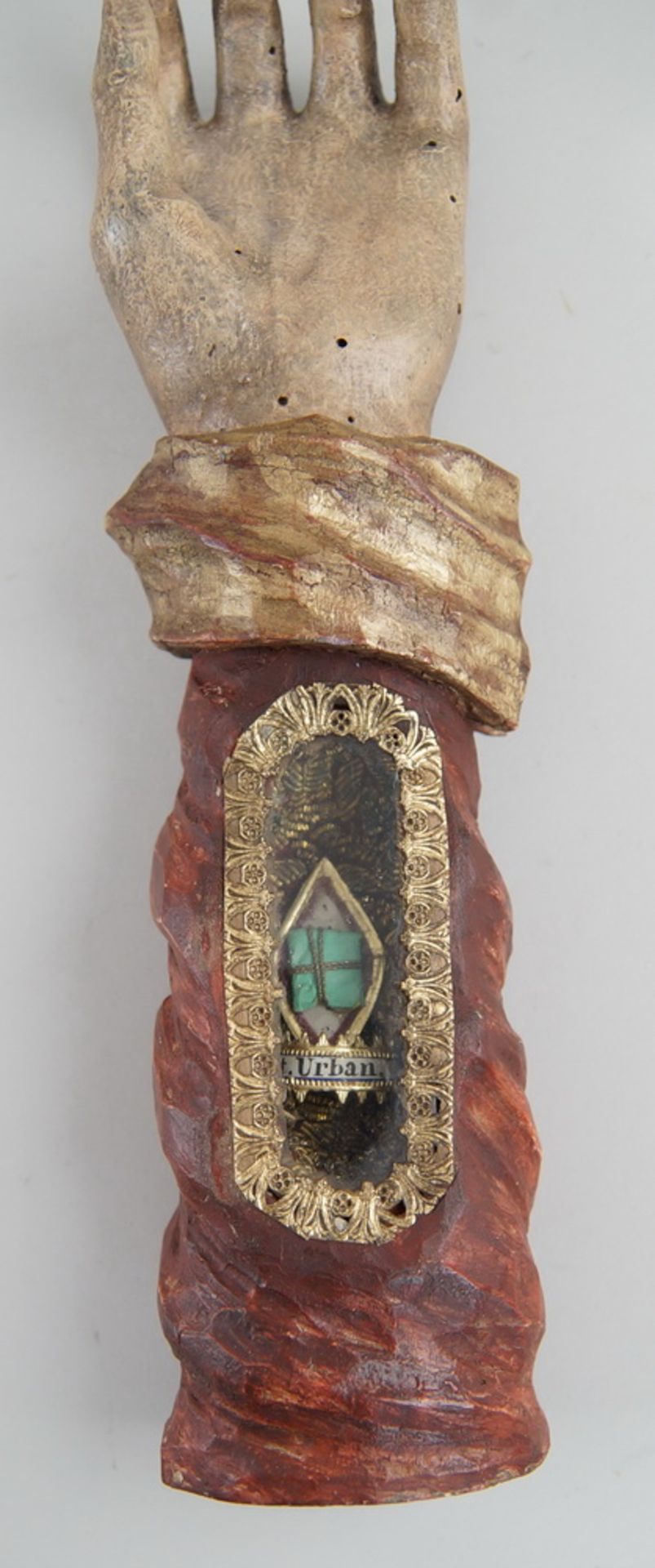 Grosse Reliquienhand, Holz geschnitzt und gefasst, Reliquie hinter Glas, St. Urban, H 31cm - Bild 2 aus 6