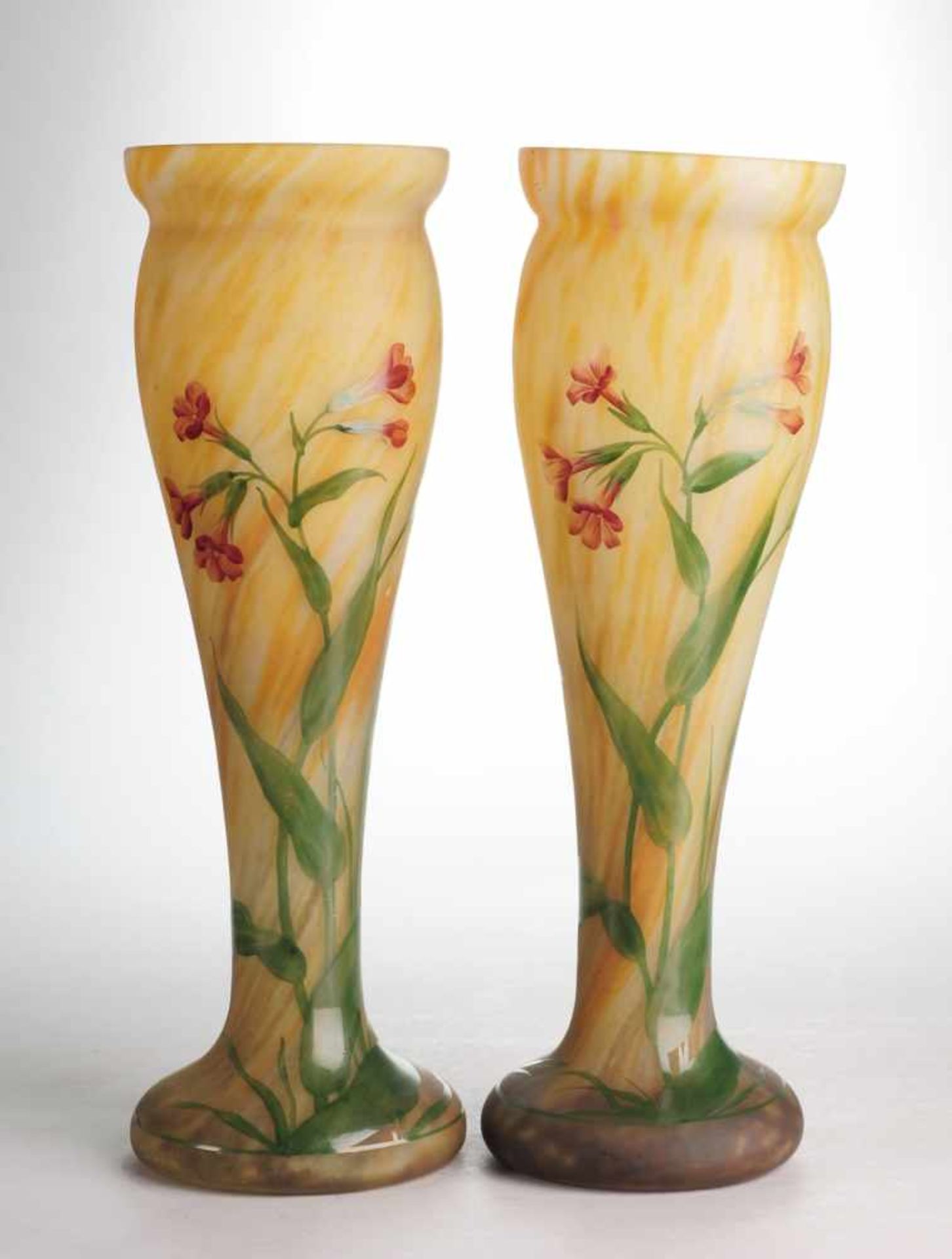 Französisches Vasenpaar<
