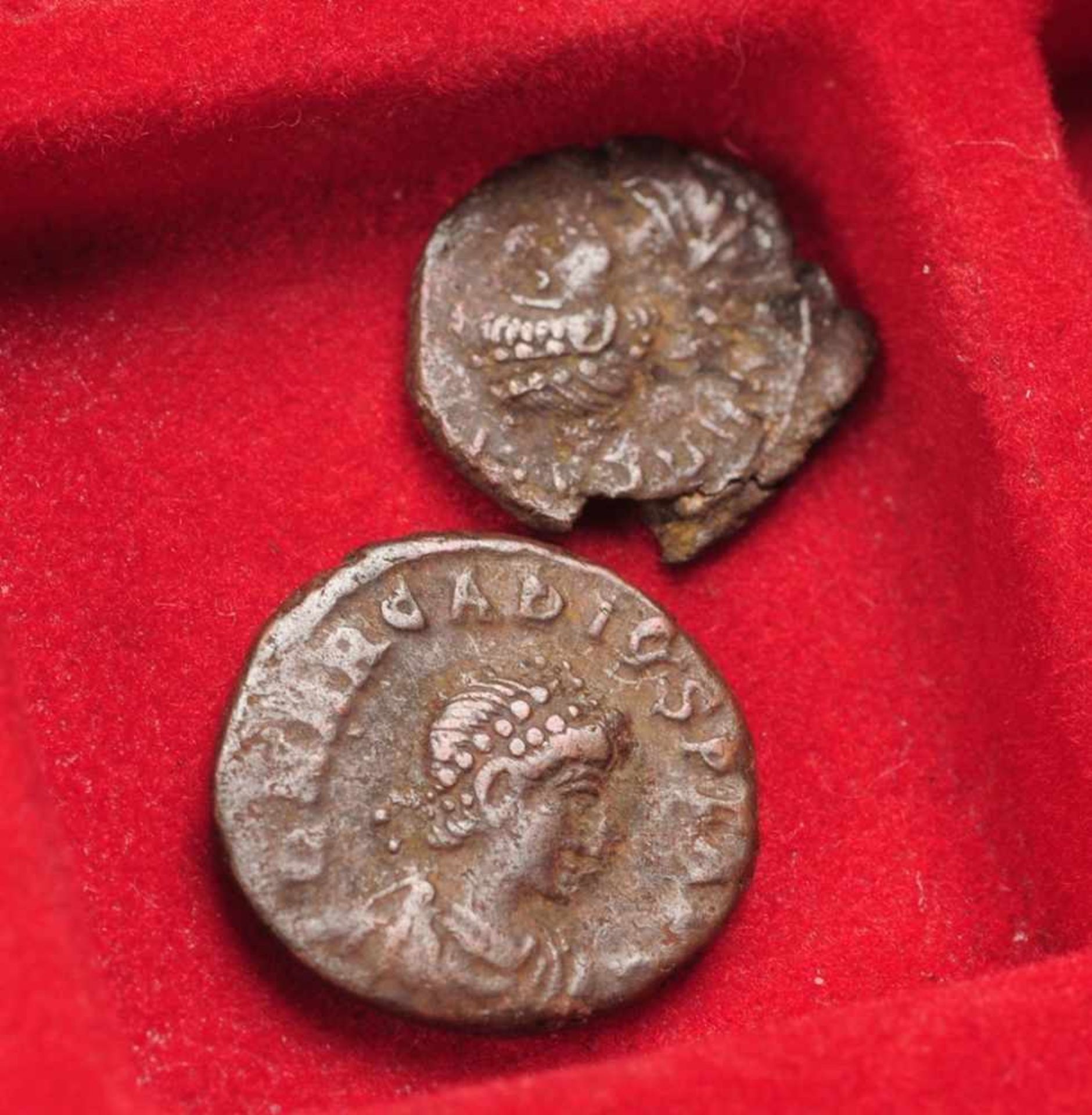 Großes Konvolut antike Kleinmünzen<b - Bild 2 aus 7