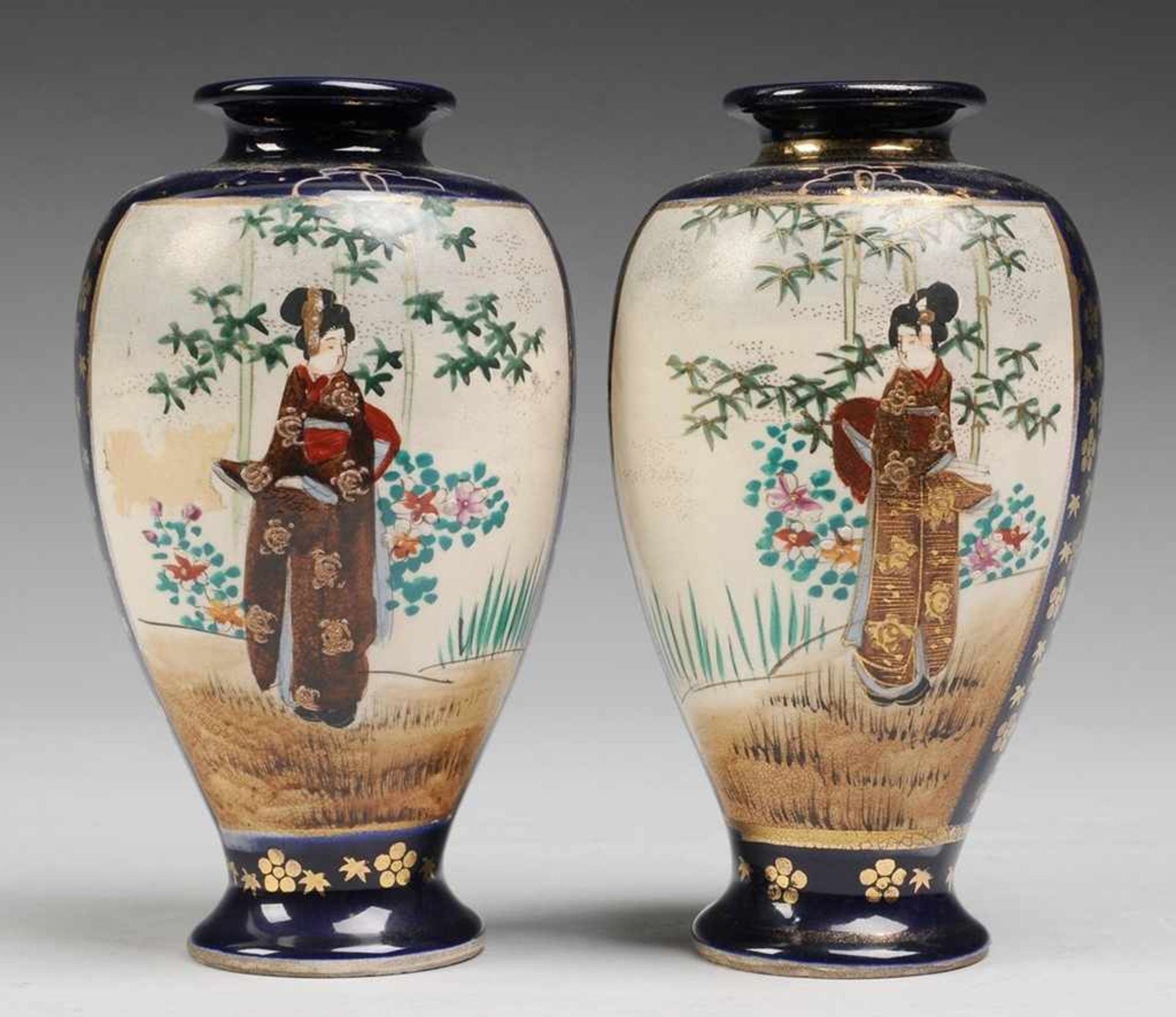 Paar kleine Satsuma-Vasen
