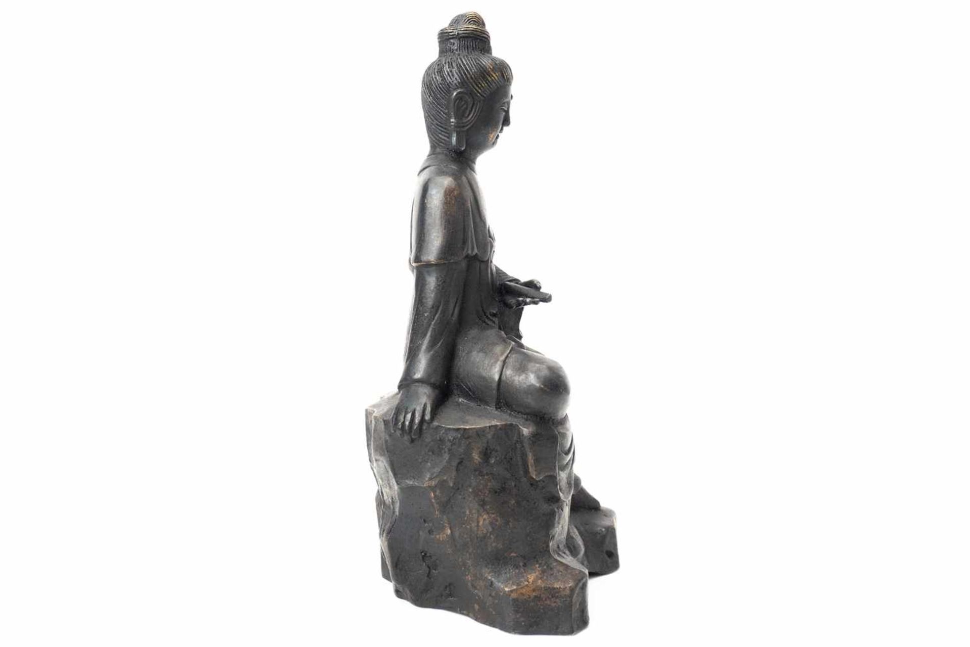 Sitzender Buddha - Bild 5 aus 16