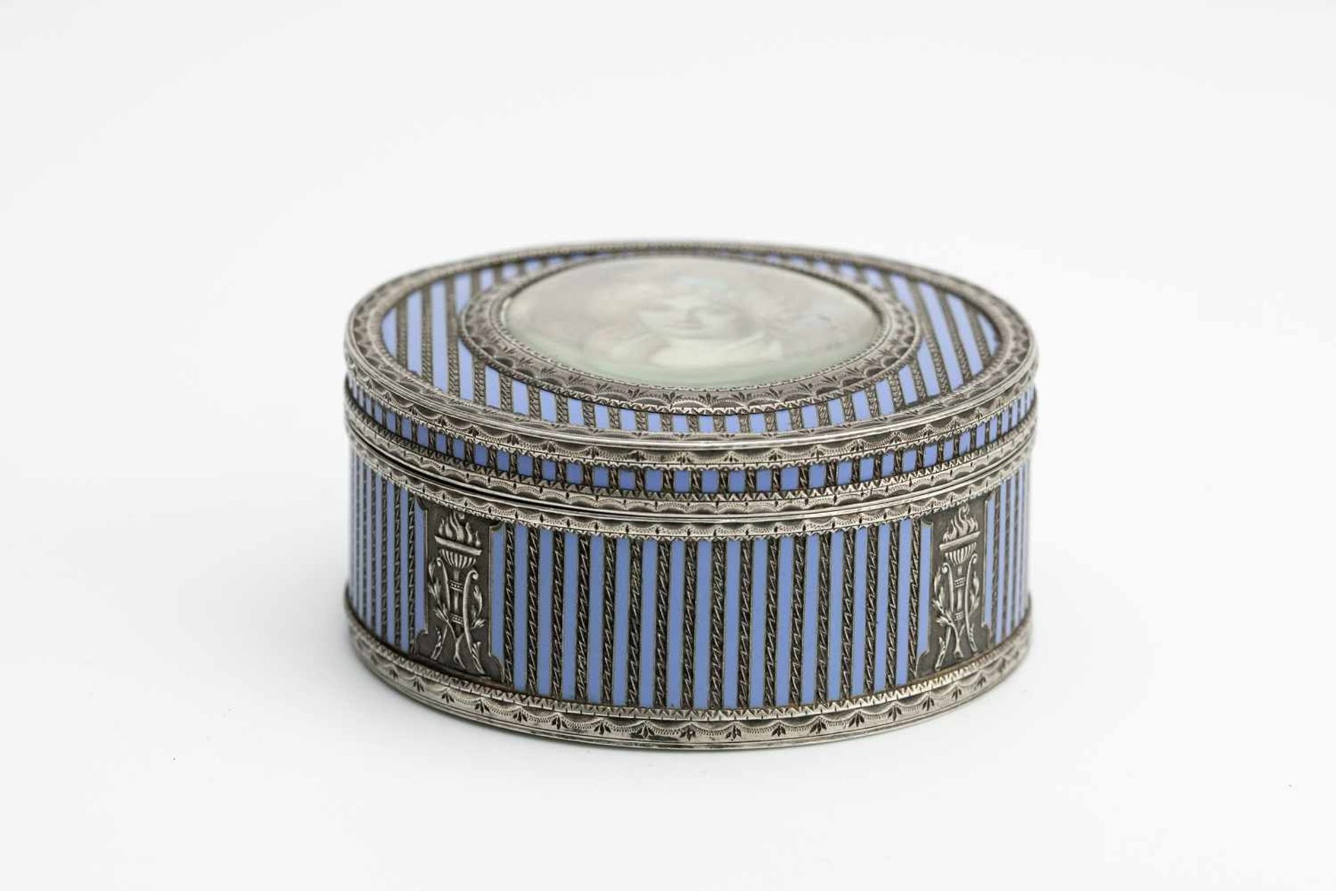 Silver box with miniature painting - Image 3 of 5