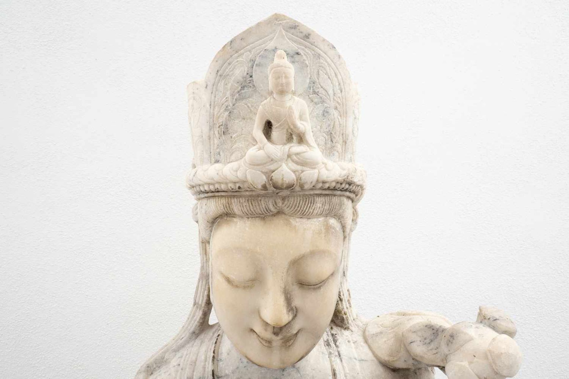 Pair of standing Guanyin "goddesses" - Bild 2 aus 10