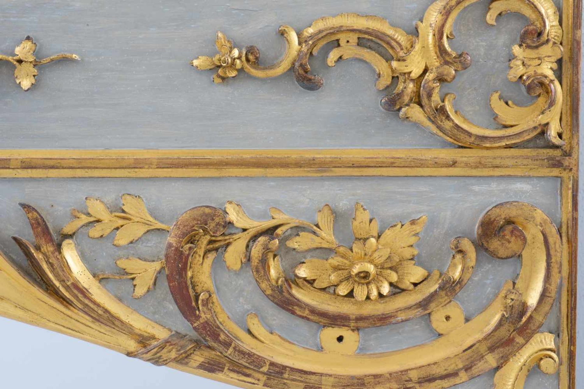 Pair of ornate mirrors with white and gold setting - Bild 2 aus 6