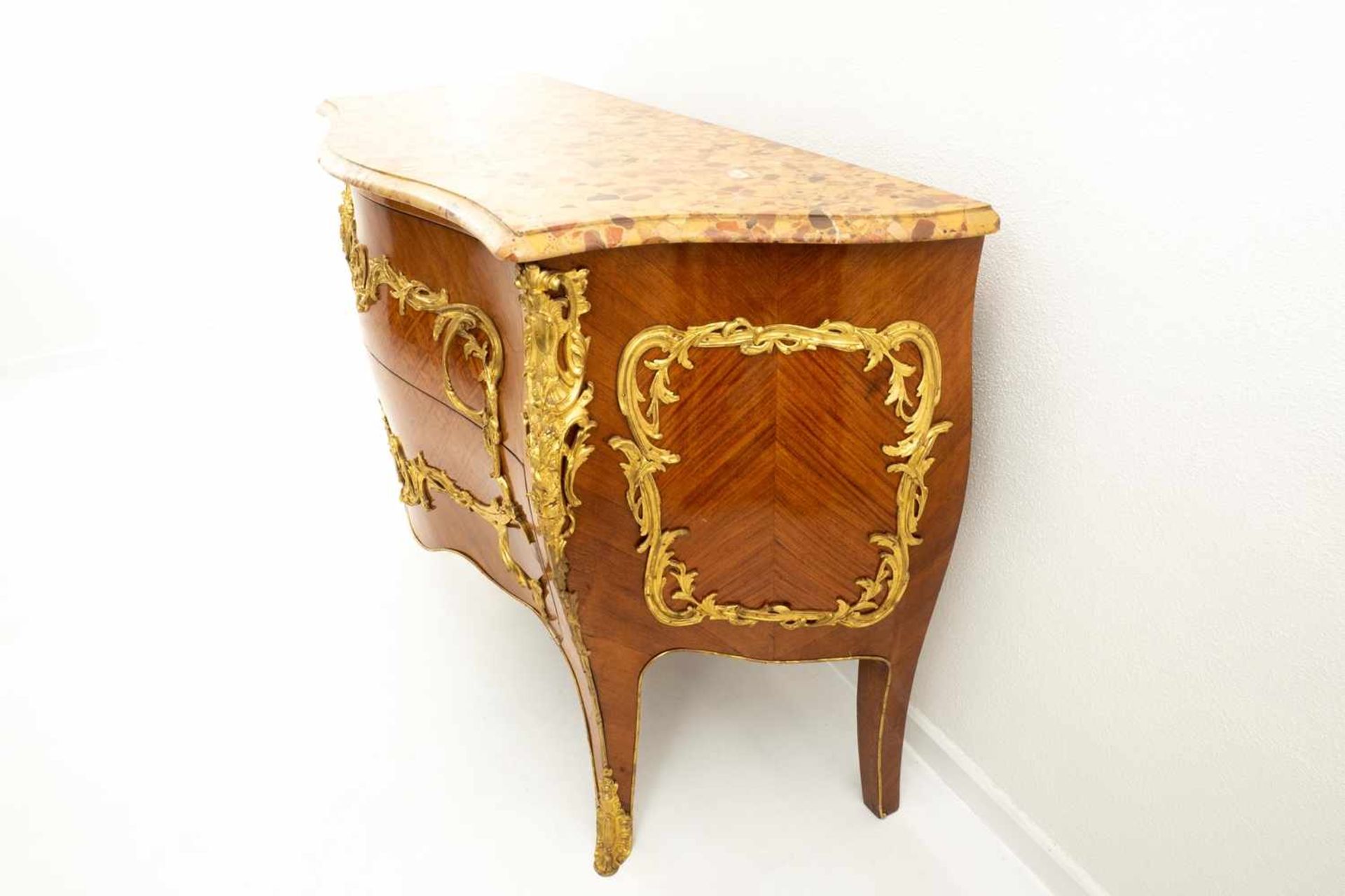 Bulging ornate chest of drawers with bronze appliqué< - Image 5 of 8