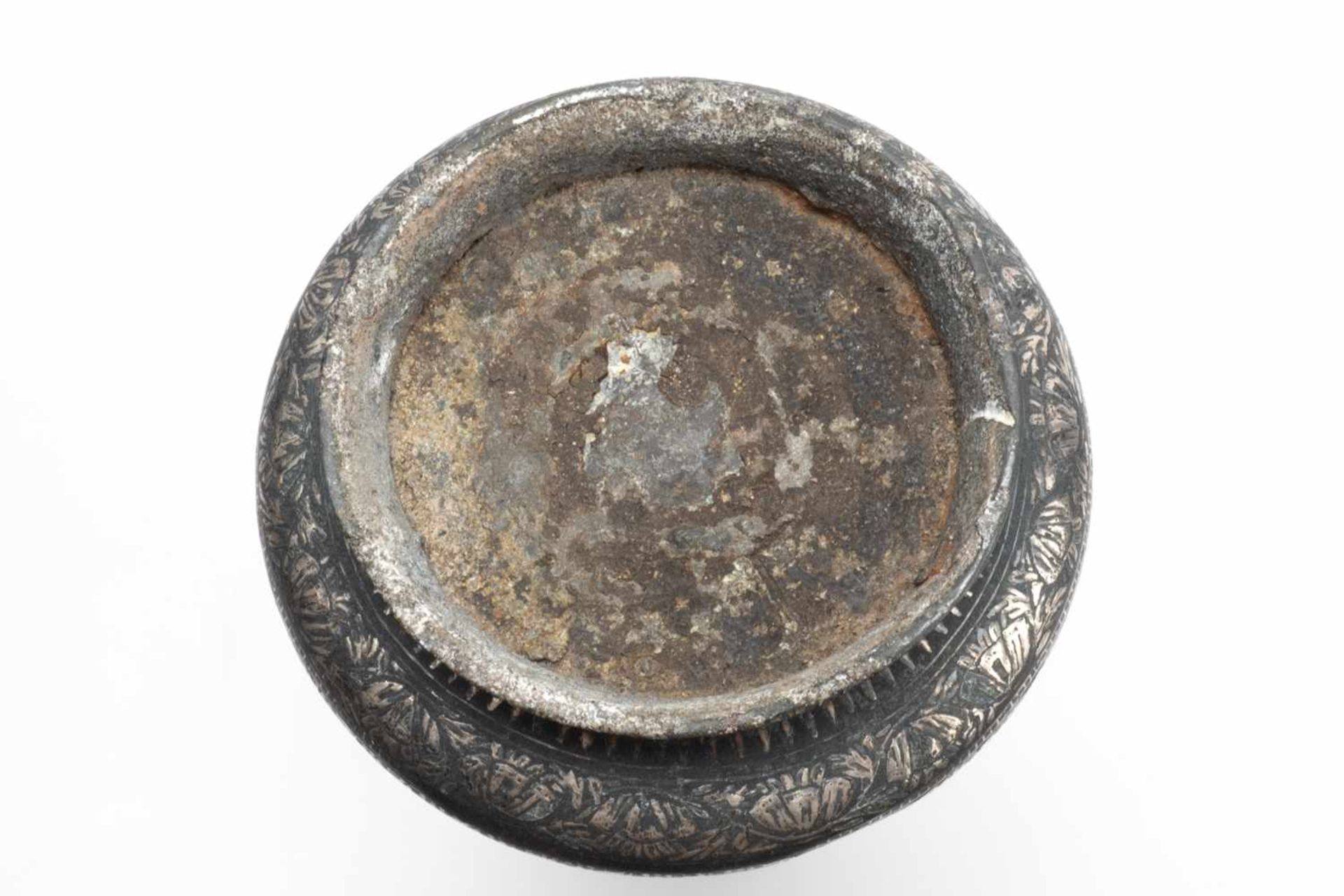 Persian silver/iron vase - Bild 5 aus 5