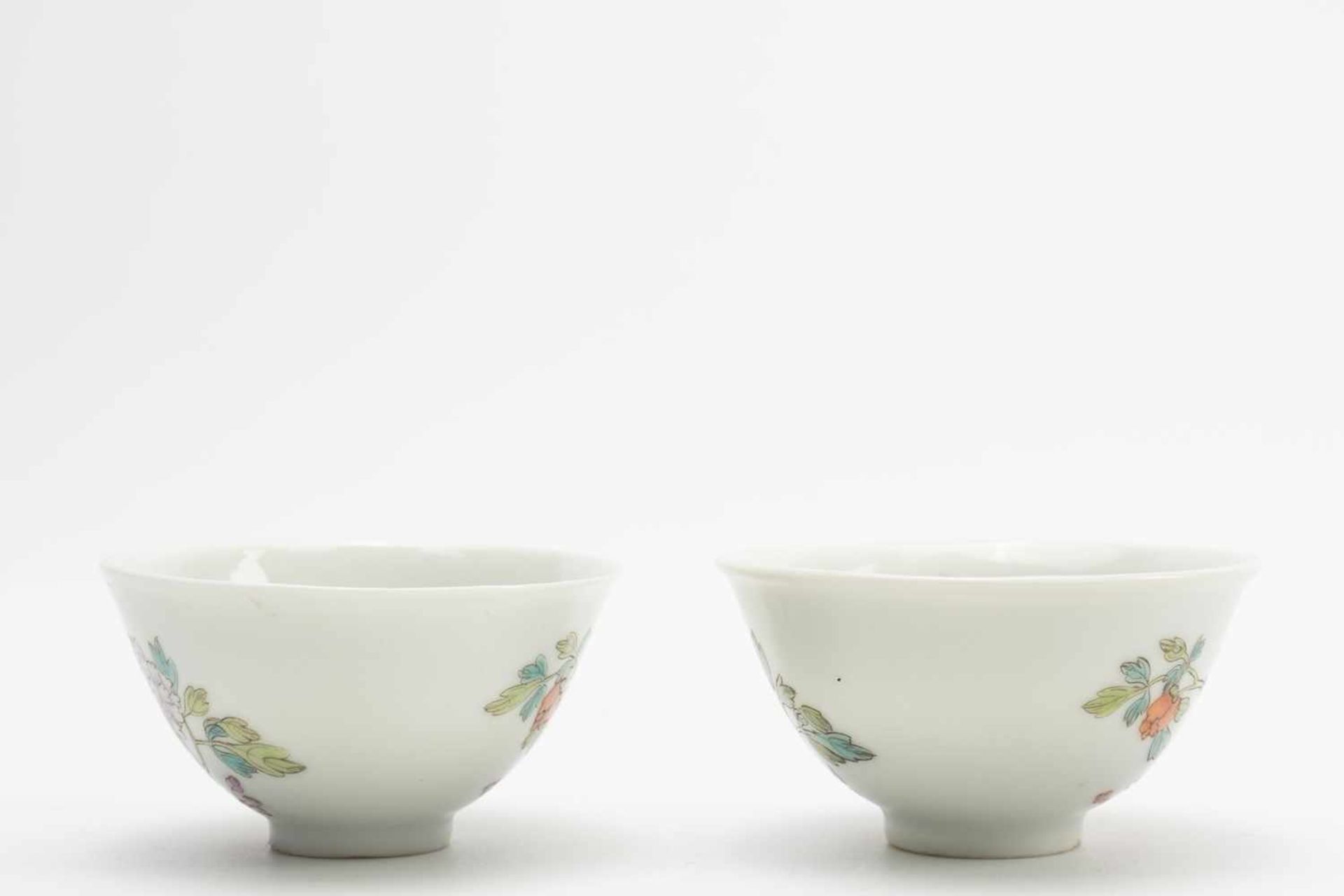 Pair of small (tea) bowls - Bild 2 aus 7