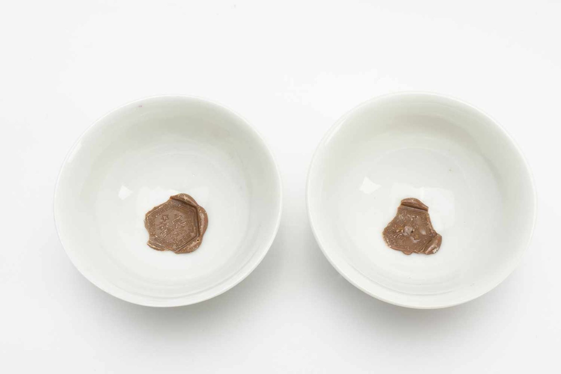 Pair of small (tea) bowls - Bild 4 aus 7