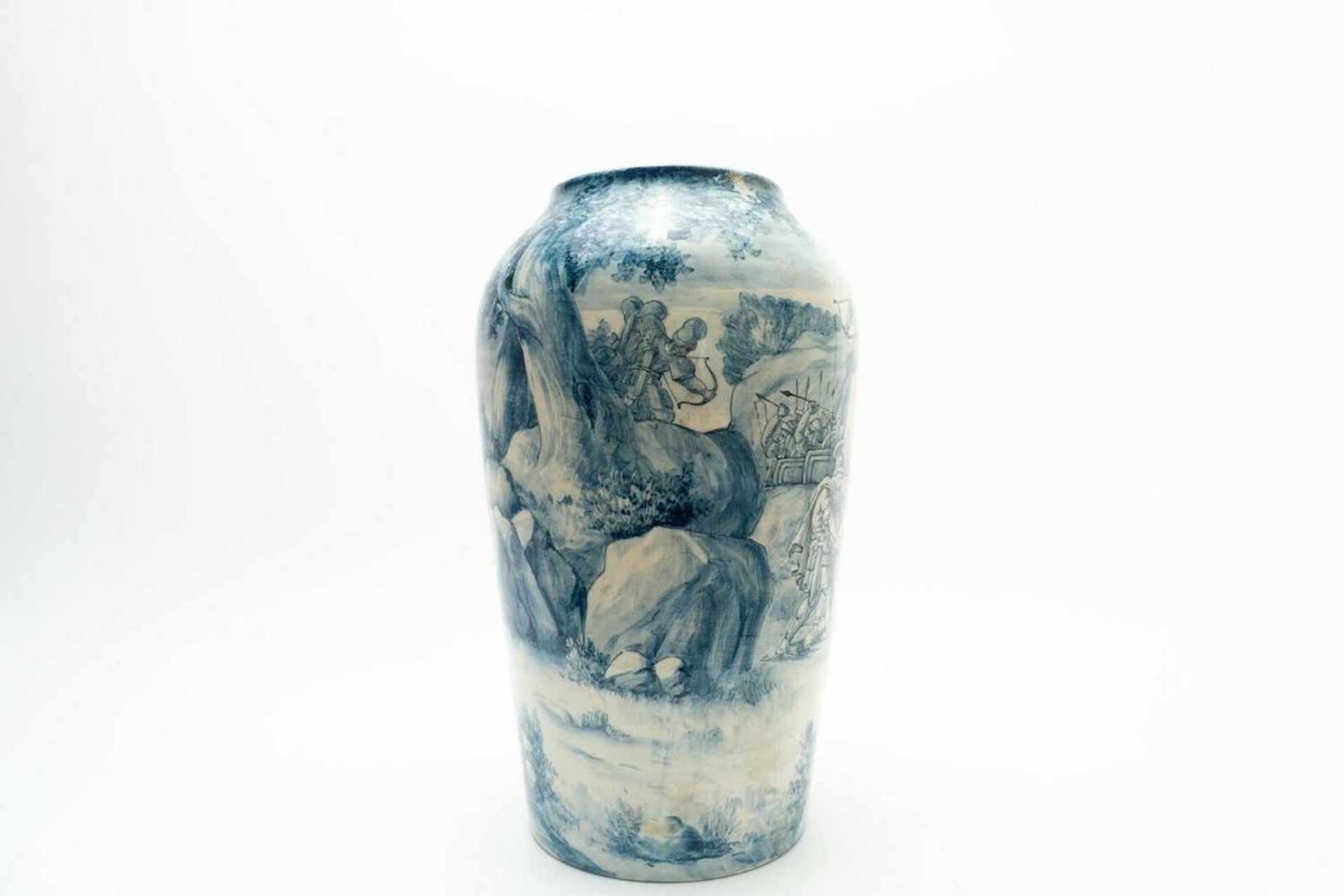 Painted faience vase with slaughter scenes - Bild 3 aus 8