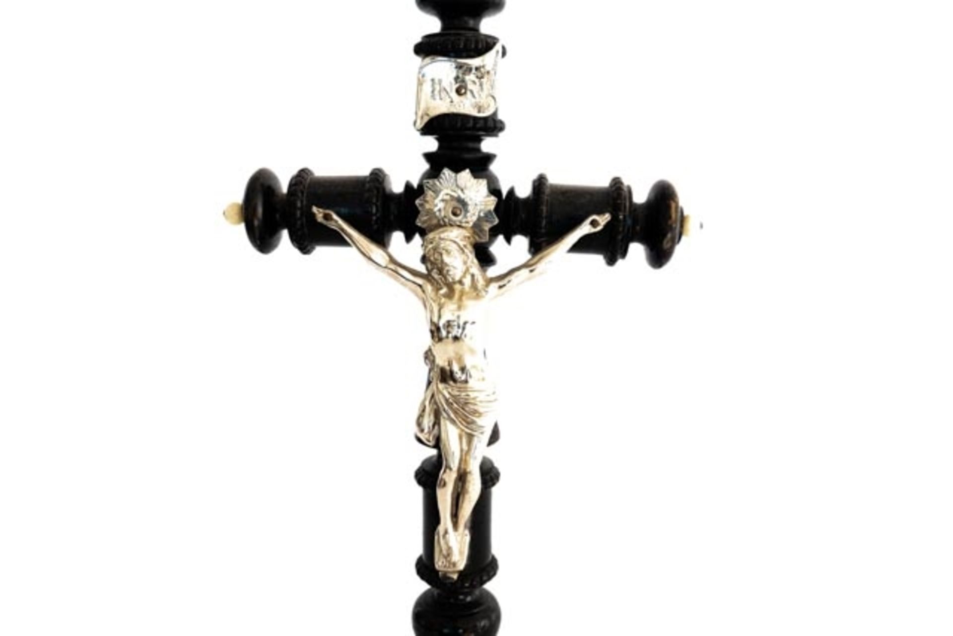 Standkreuz mit Silberherrgott - Bild 8 aus 13