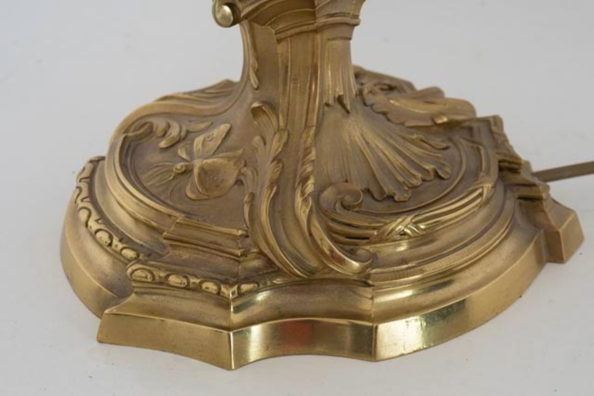 Prunkvolle Bronze Tischlampe Paris - Bild 3 aus 7