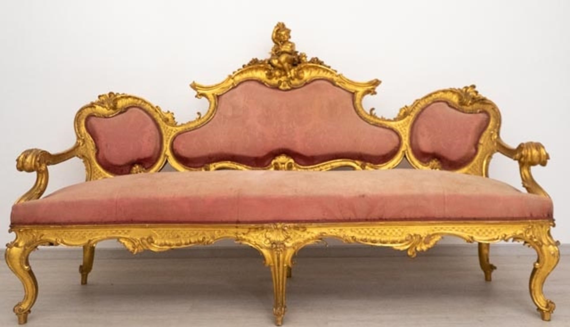 Goldene Prunksitzbank/-couch