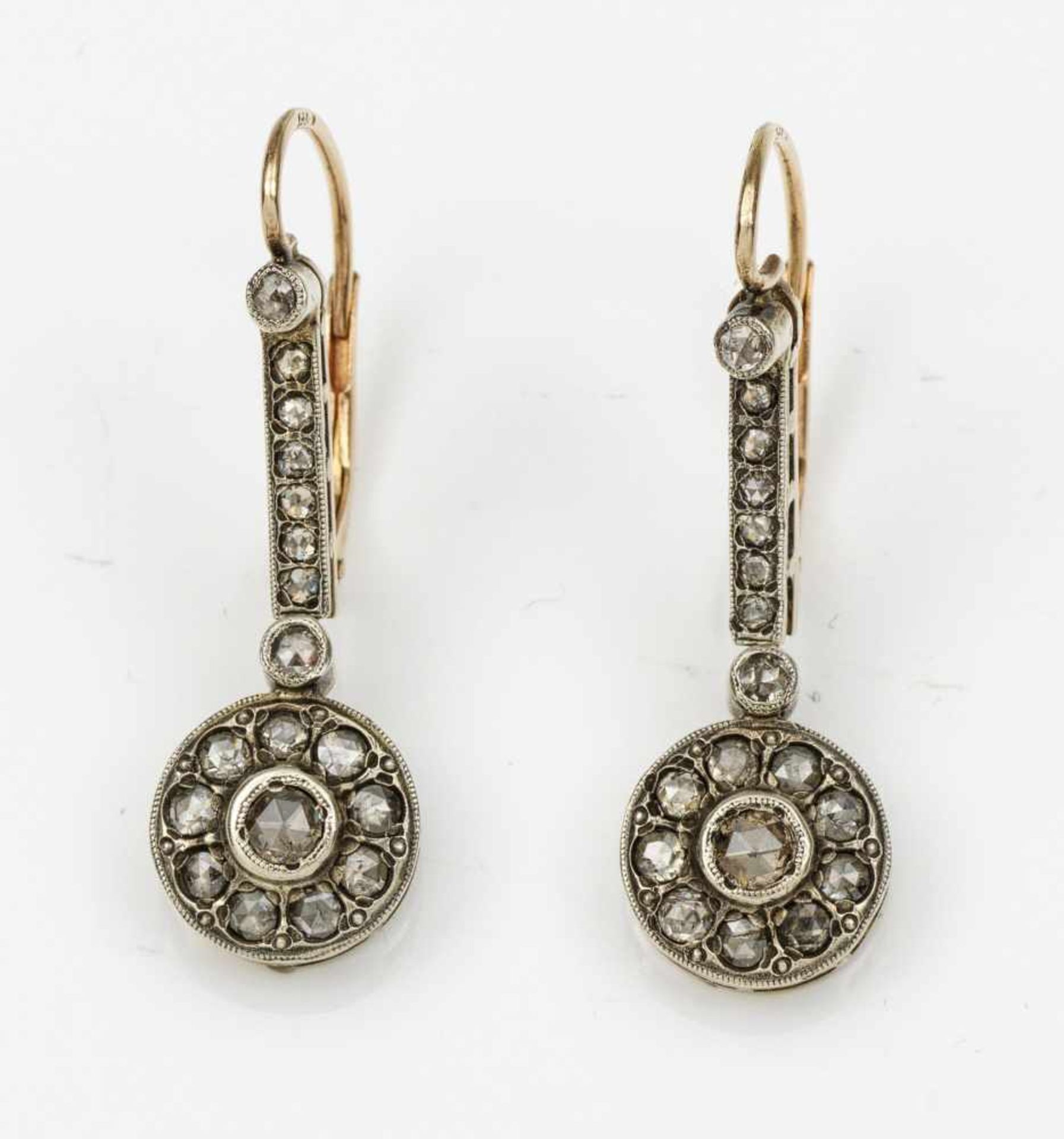 Paar Russische Diamant-OhrringeGelbgold, teilw. mit Silber verbödet, gest. 56 (584). Schauseitig