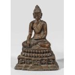 Buddha ShakyamuniBronze. Vollplastische Darstellung in meditativer Haltung mit bhumisparsa und