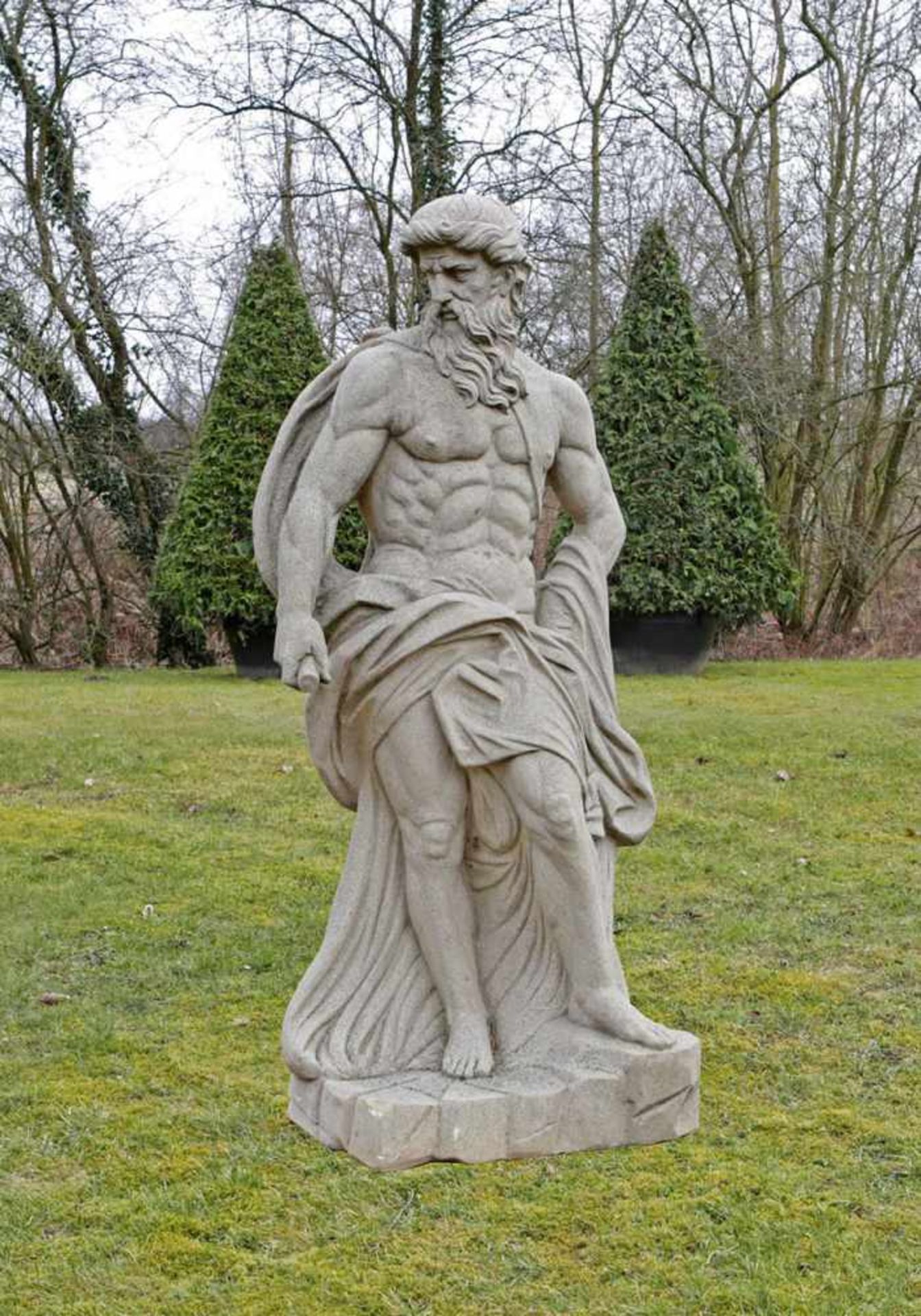 Italienischer Bildhauer(Tätig im 20. Jh.)Männliche Figur als Allegorie des WintersWeißer, hellgrau