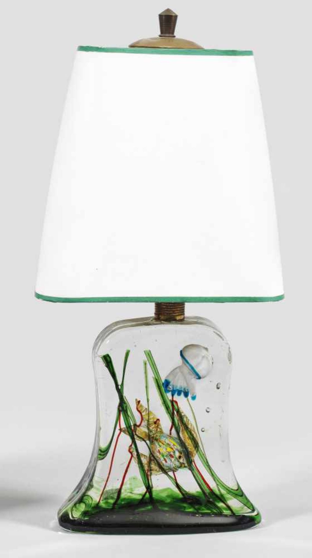 Vintage-Murano-Tischlampe mit Aquarium-Glasfuß1-flg.; Beidseitig abgeflachter, massiver,