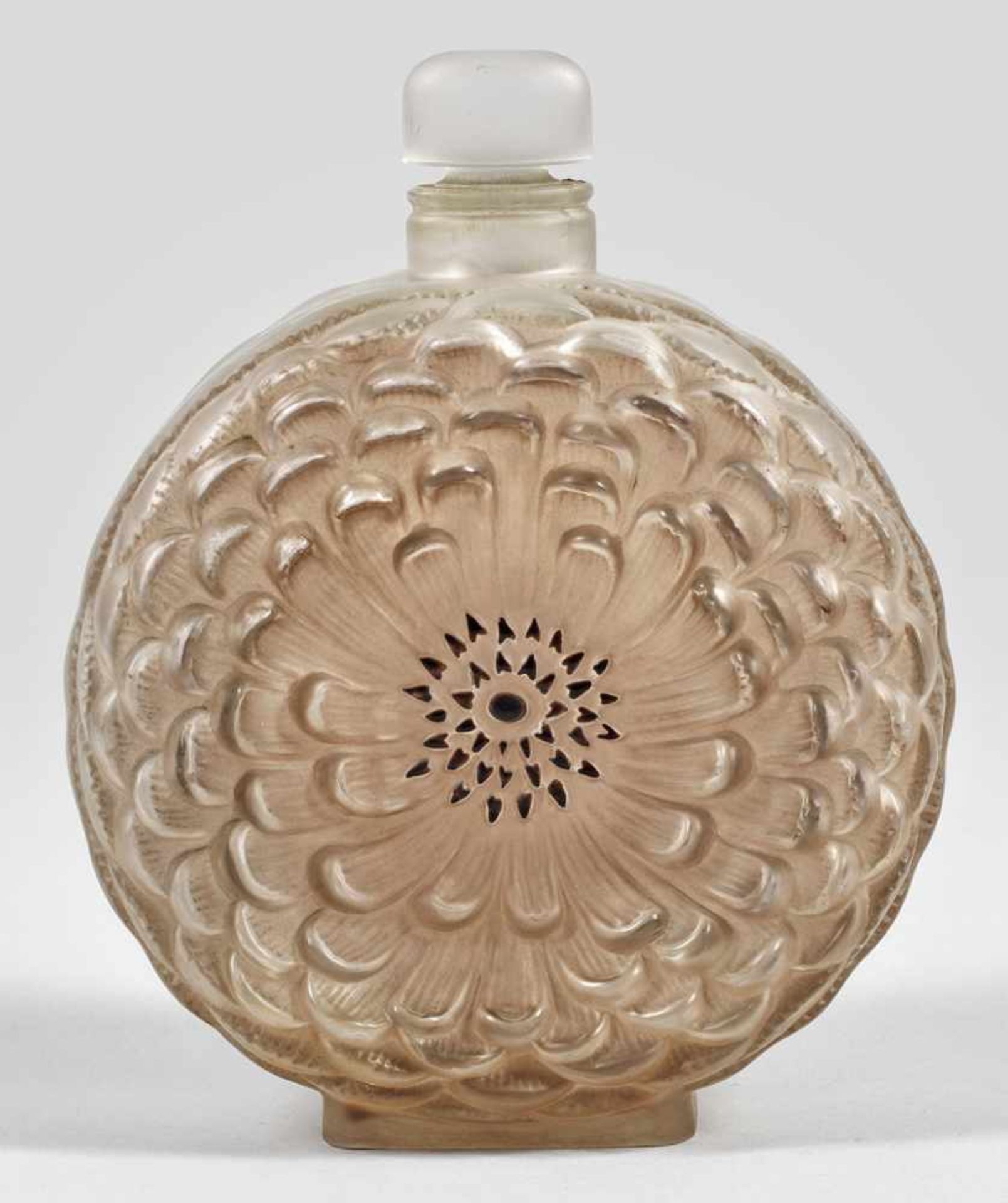 Großer Lalique-Parfumflakon "Dahlia"Runde, beidseitig abgeflachte Form. Farbloses Glas.
