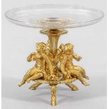 Napoleon III-TafelaufsatzBronze, vergoldet sowie farbloses, ornamental geschliffenes Kristallglas.