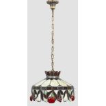 Jugendstil-Deckenlampe im Tiffany-Stil1-flg.; Rotes, braunes sowie grünmarmoriertes Glas. Sich