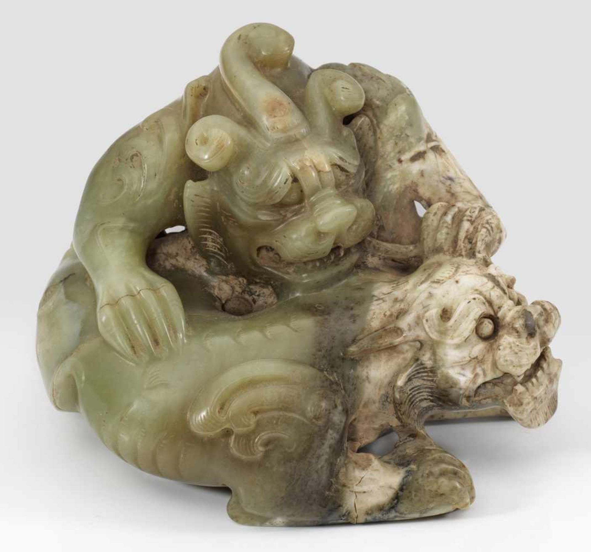 Große Jade-Figur im Stil der Han-DynastieGroße Jade-Figur im Stil der Han-Dynastie