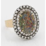 Entourage-Ring mit OpalEntourage-Ring mit Opal Gelbgold, teilw. mit Weißgold v