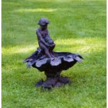 Kleiner GartenbrunnenKleiner Gartenbrunnen Bronze, dunkel patiniert. Über koni
