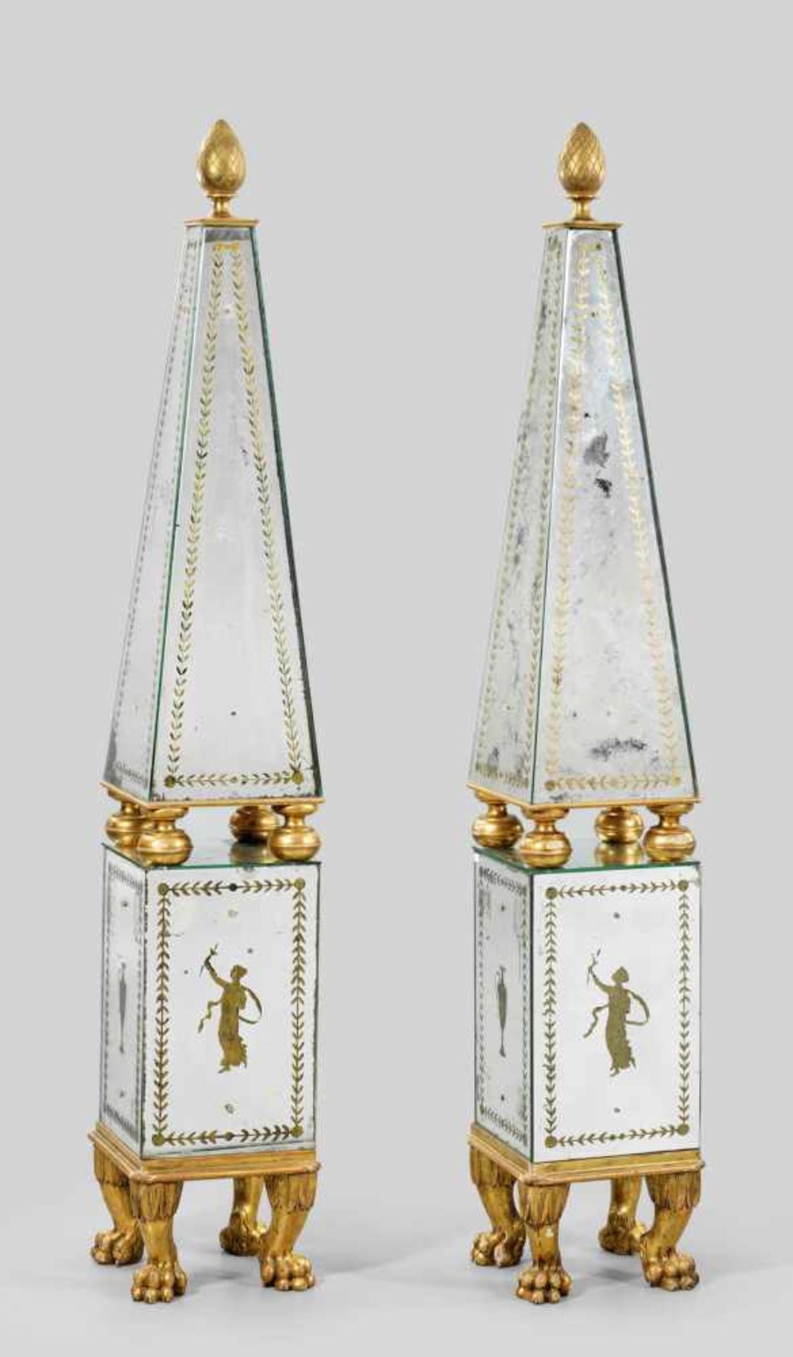 Paar imposante Muranoglas-Spiegel-Obelisken