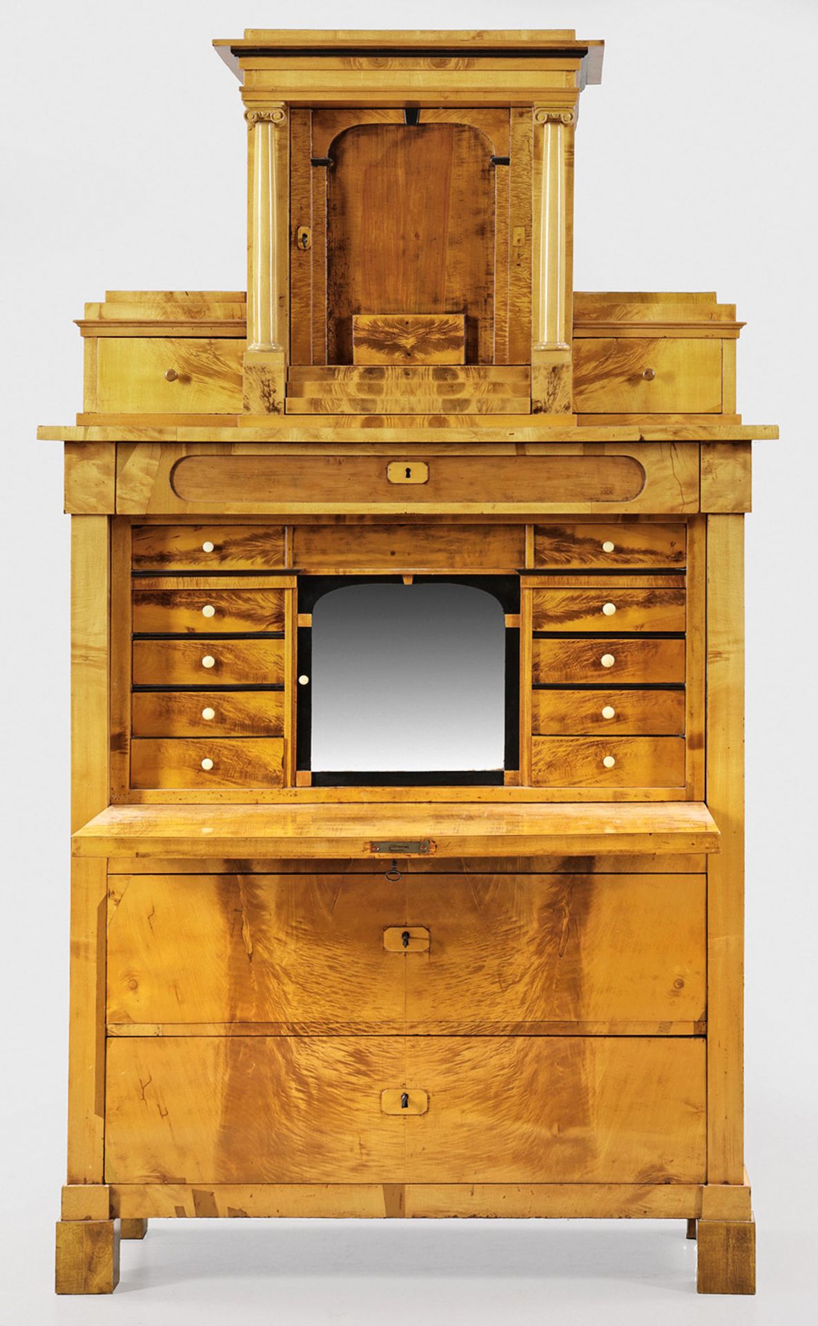 Großer Biedermeier-Aufsatzsekretär