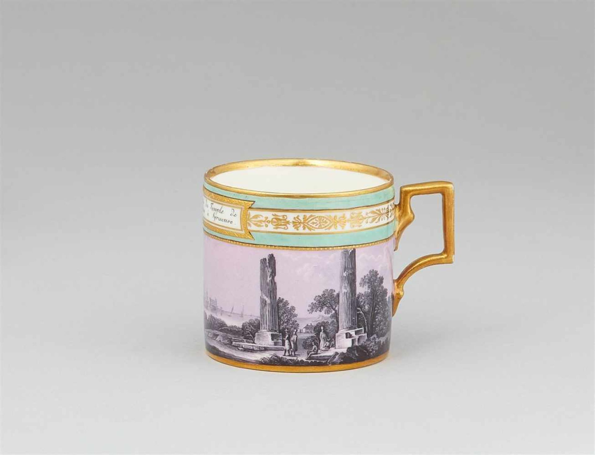 A Vienna porcelain cup and saucer with views of SyracuseOf cylindrical form with original saucer. - Bild 6 aus 7
