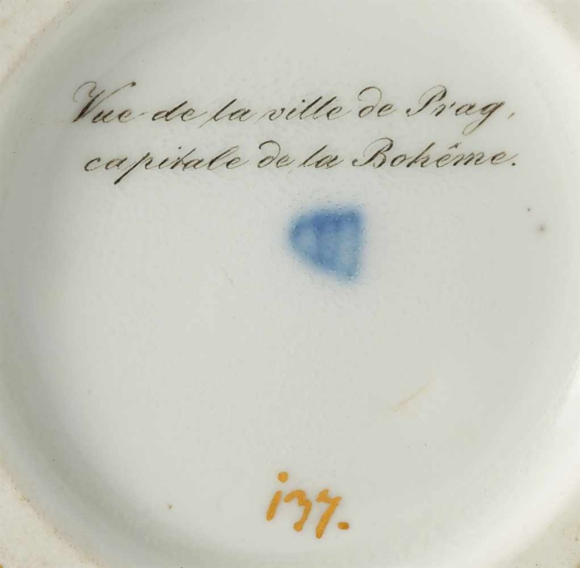 A Vienna porcelain cup and saucer with a view of DresdenBell-shaped cup with tall scroll handle. - Bild 4 aus 7