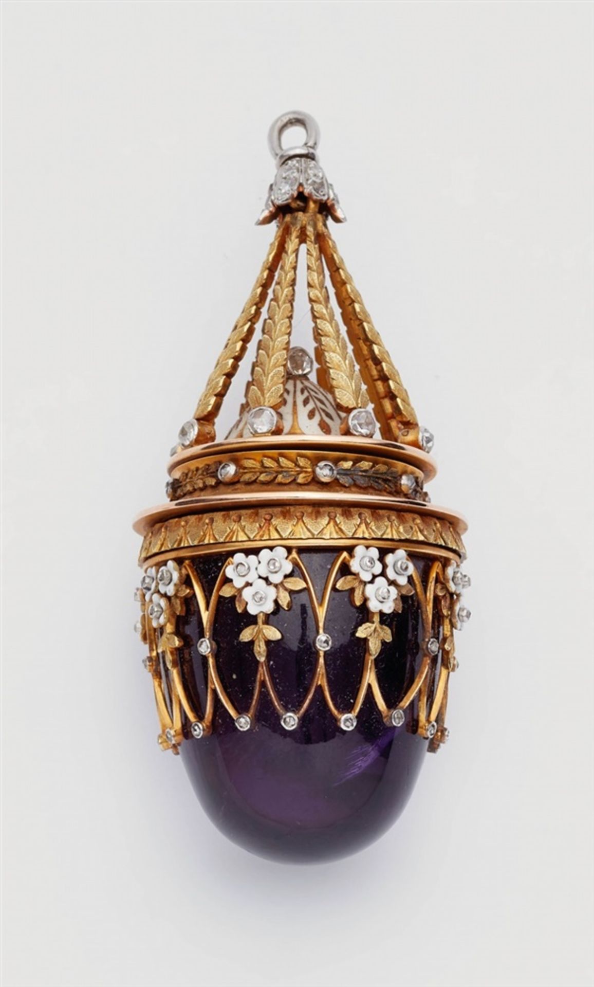 A Historicist 18k gold, enamel and amethyst pendant18k red/yellow/white gold pendant formed as a