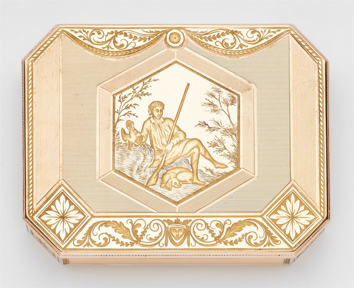 A Neoclassical 14k gold snuff boxRectangular box with geometric guilloche decor to all faces flanked