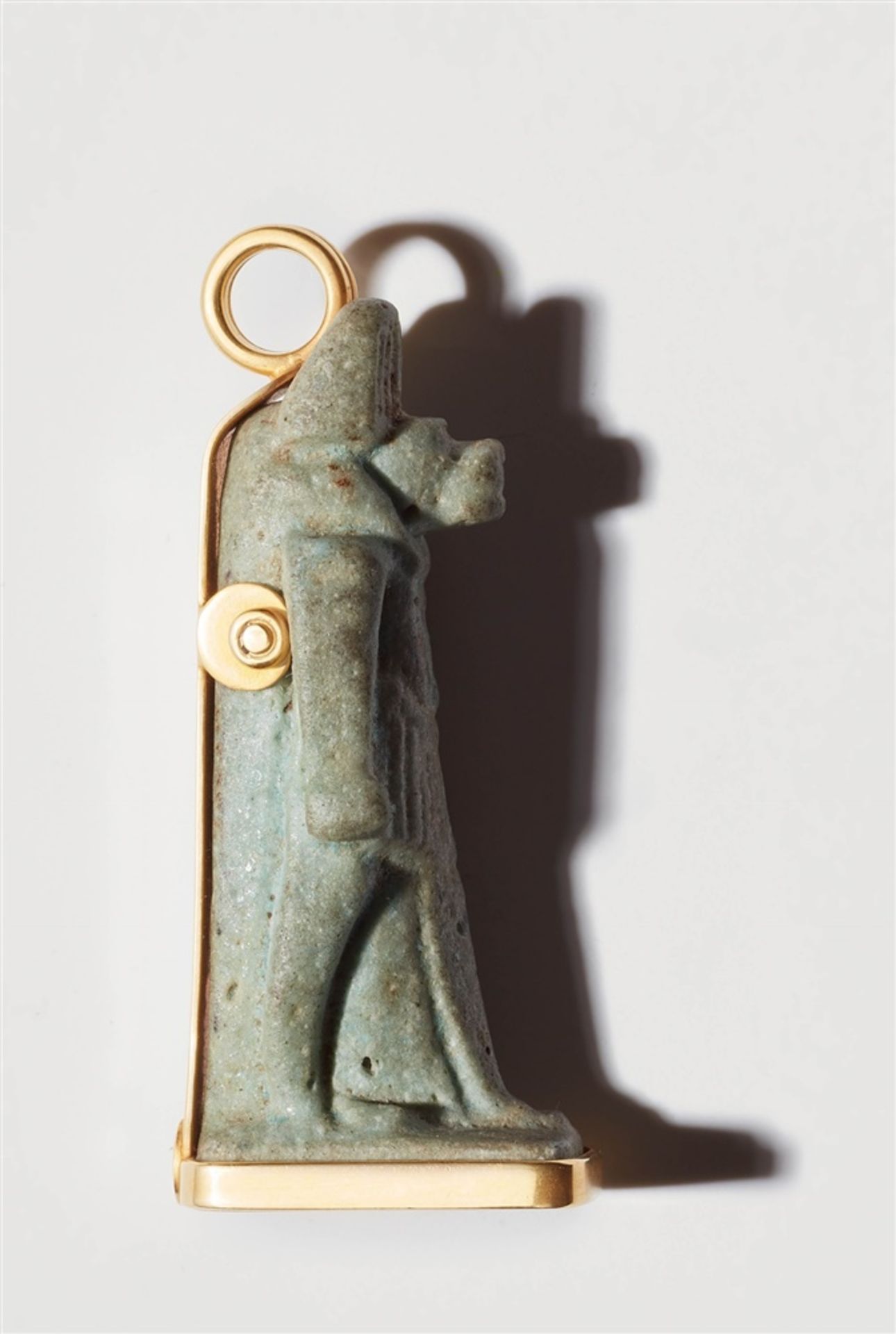 A glazed fayence Anubis amulet pendantA miniature celadon glazed faience statuette of the striding - Bild 5 aus 6