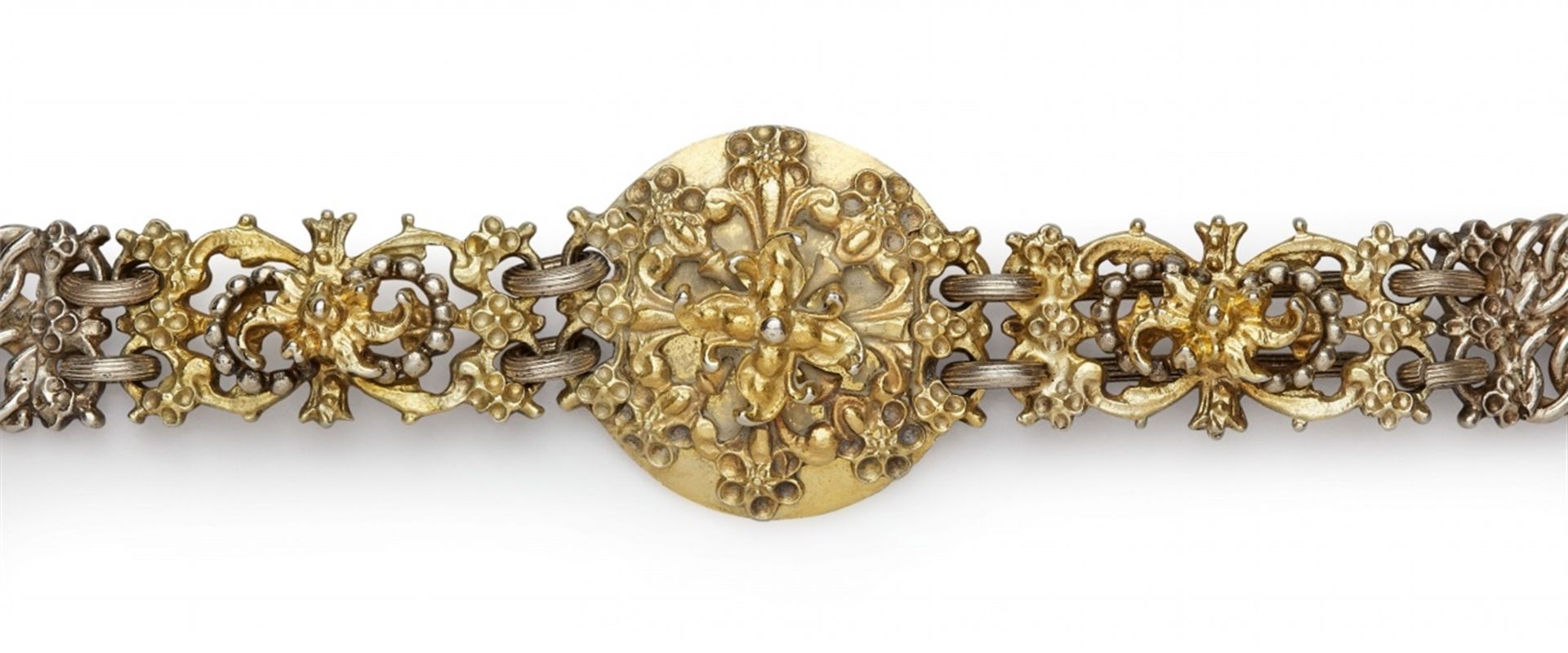 A Baroque silver wedding beltA silver belt comprised of two parallel chains interspersed with ten - Bild 3 aus 4