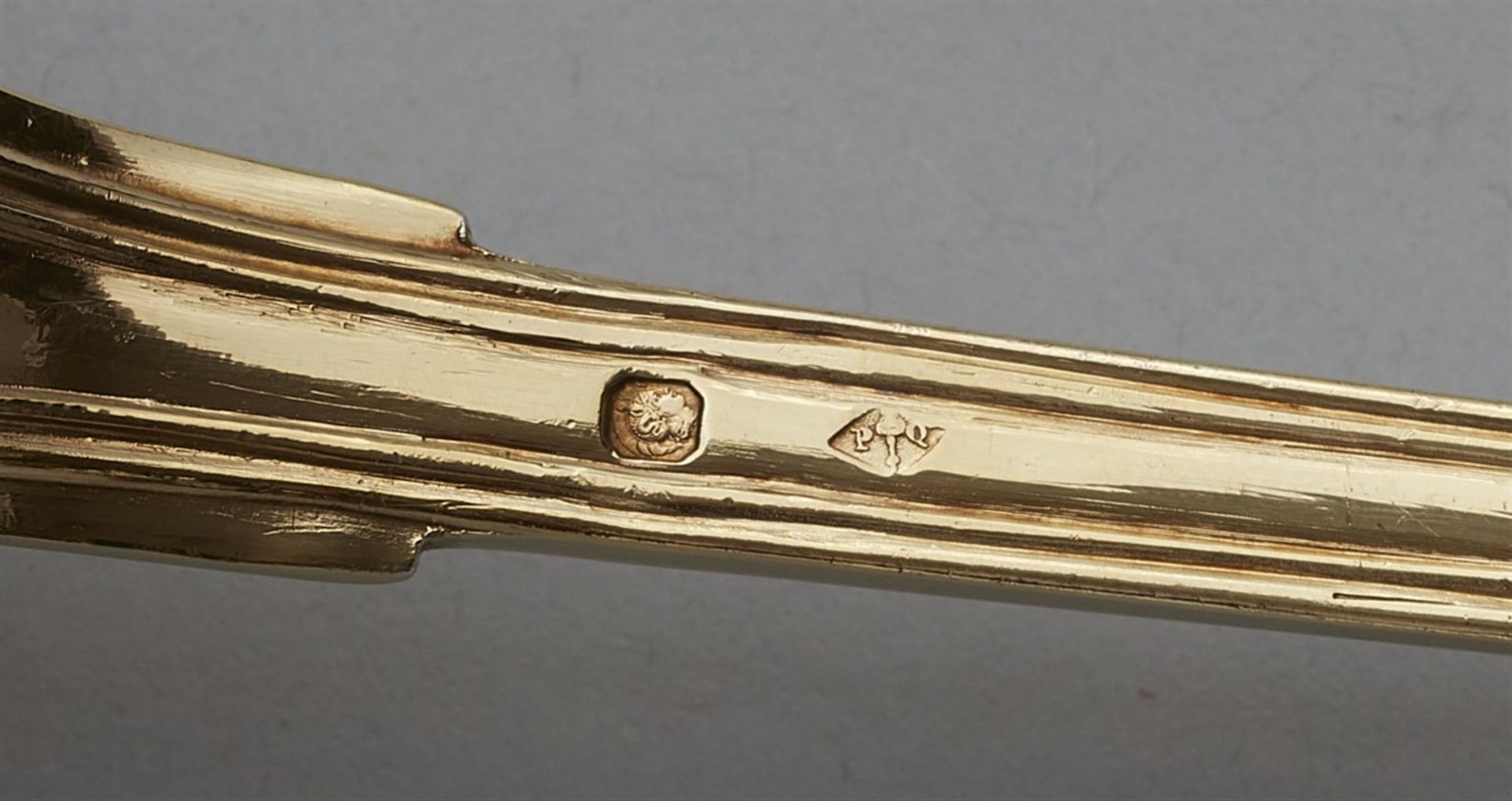 A Parisian silver dessert cutlery set in the original caseSilver; gold-plated. A 121 piece set of - Bild 4 aus 4