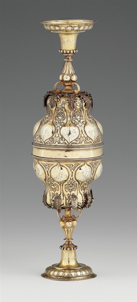 A Nuremberg silver nesting gobletSilver; gold-plated. Silver-gilt drinking chalice formed from two