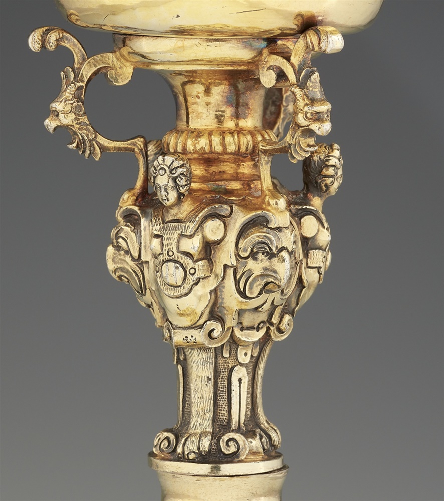 A Nuremberg Renaissance silver gobletSilver-gilt goblet with a gadrooned base supporting a waisted - Bild 2 aus 4