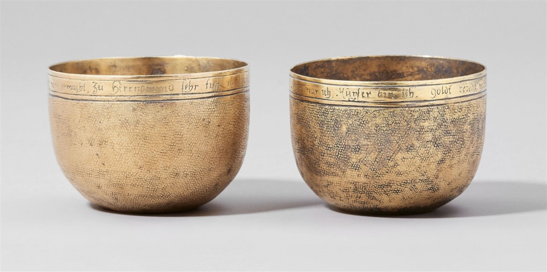 A Herrengrund double beakerEngraved and gilt copper beaker formed from two nesting beakers with - Bild 3 aus 3