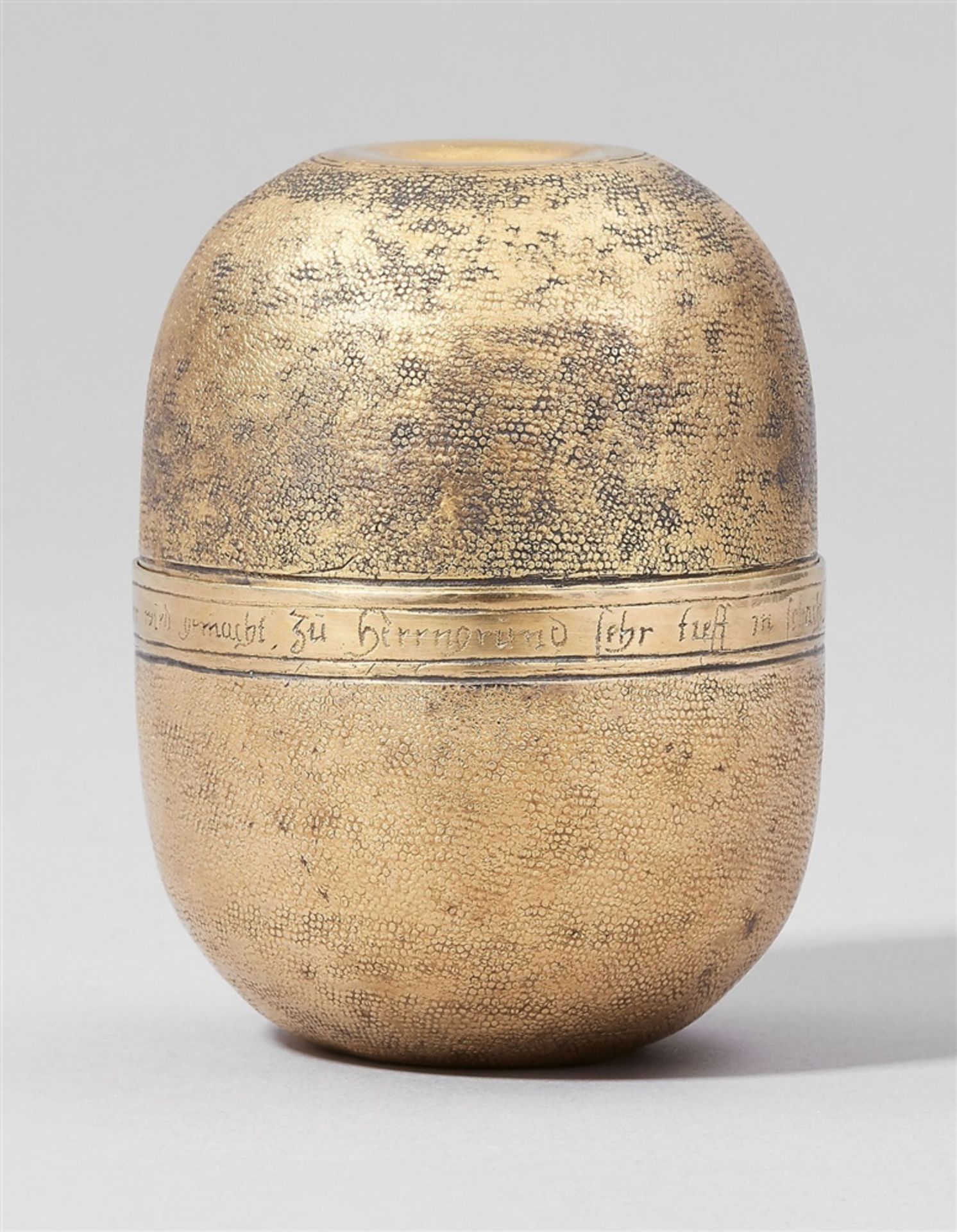 A Herrengrund double beakerEngraved and gilt copper beaker formed from two nesting beakers with - Bild 2 aus 3