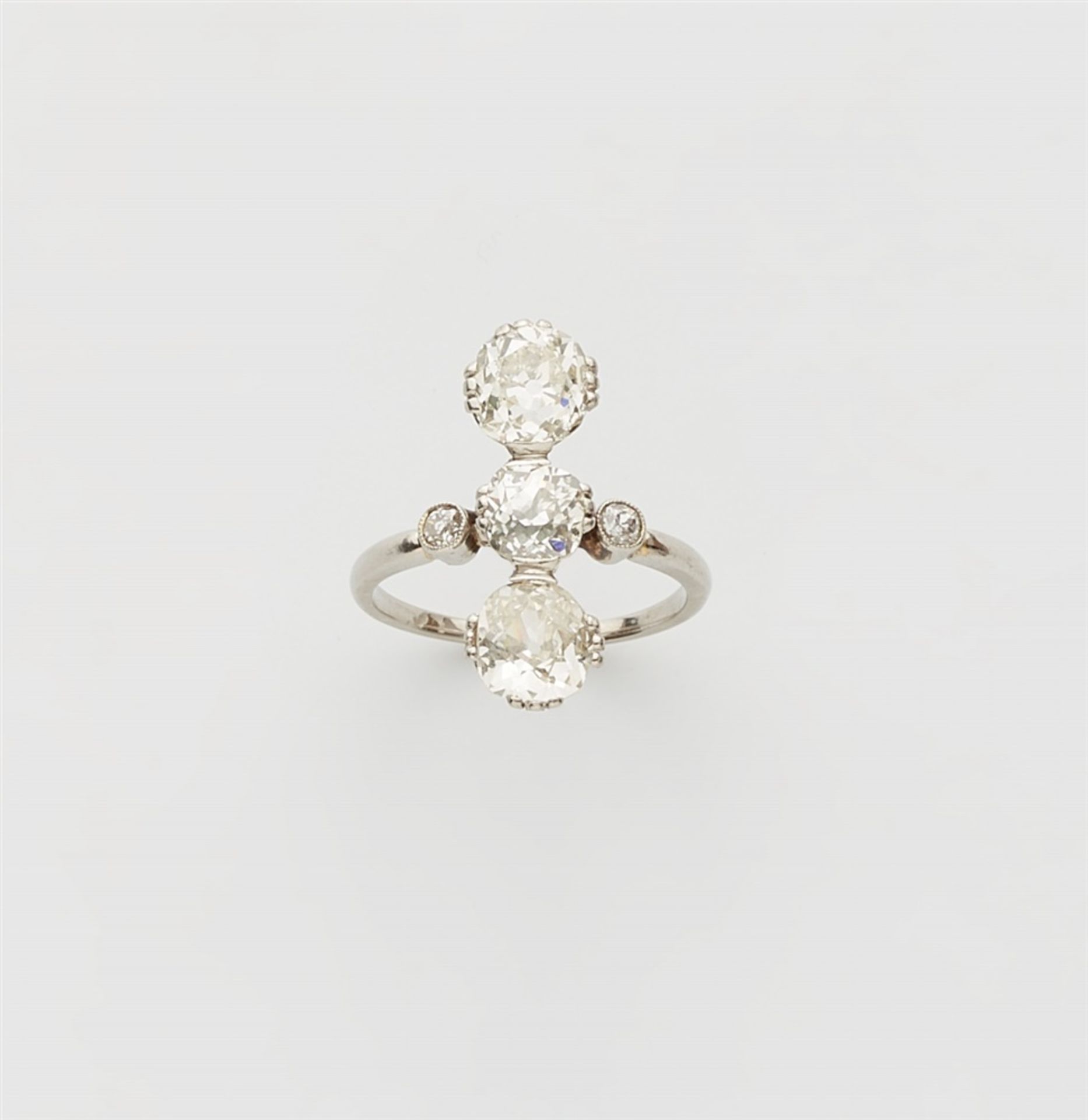 Belle Epoque- Ring mit Diamanten