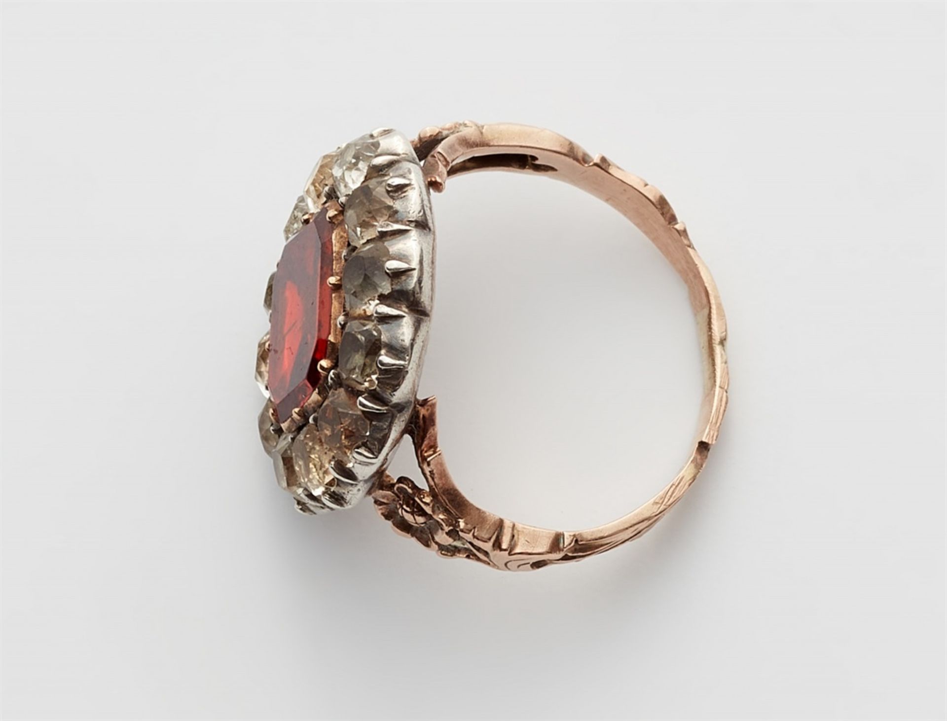 George III-Ring mit Granat - Image 2 of 3