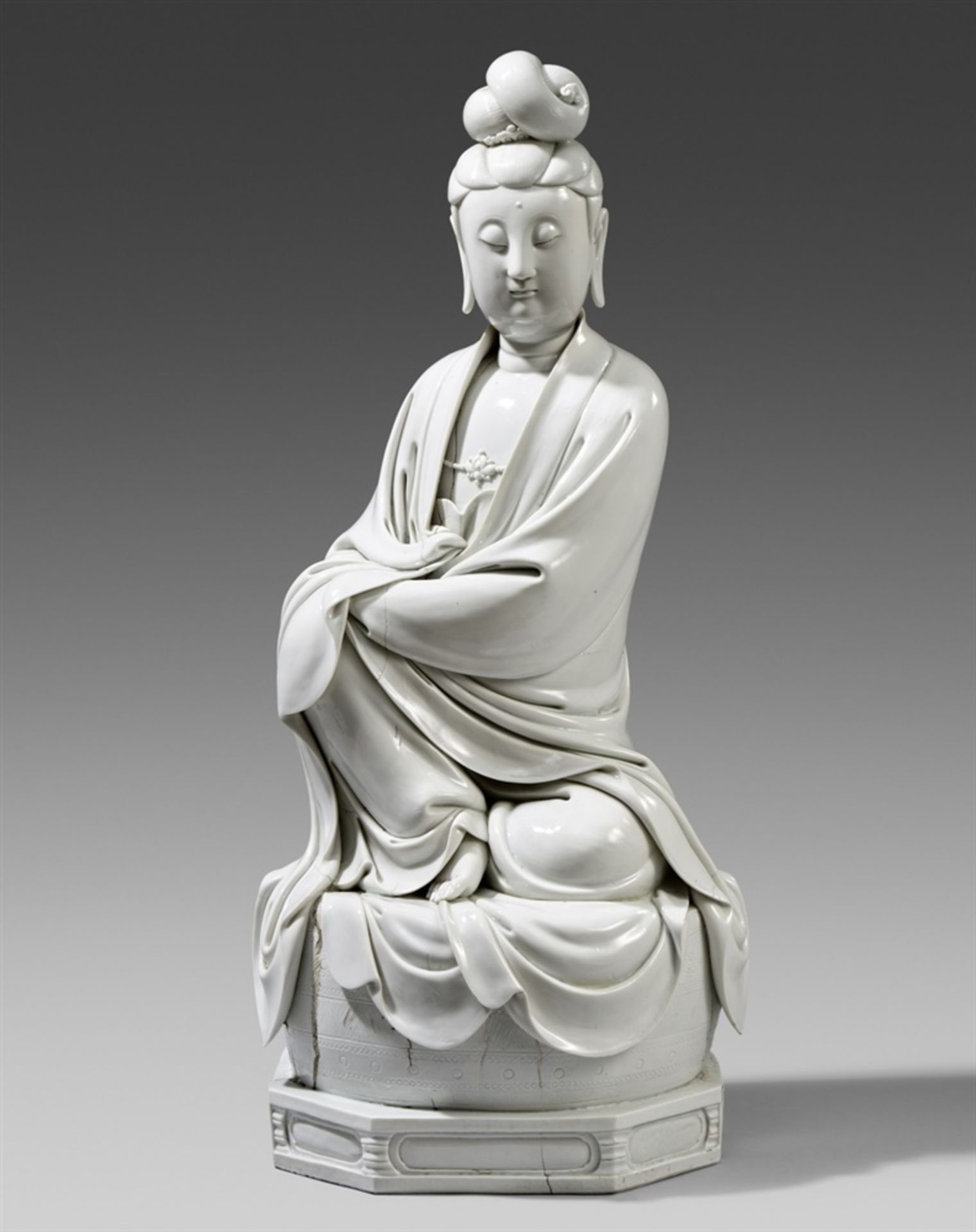 Große blanc de Chine-Figur einer Guanyin. 19. Jh.