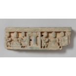 Architekturfragment. Grünlicher Stein. Pakistan, Gandhara. 2./4. Jh.