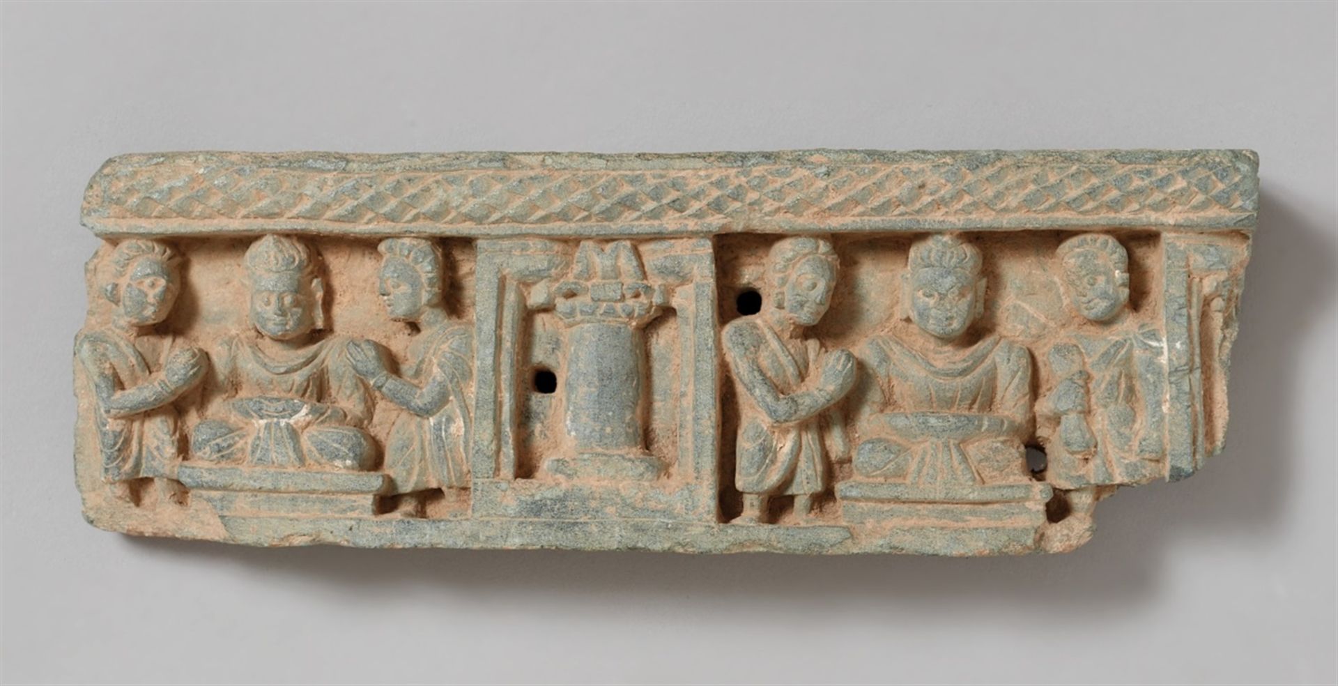 Architekturfragment. Grünlicher Stein. Pakistan, Gandhara. 2./4. Jh.