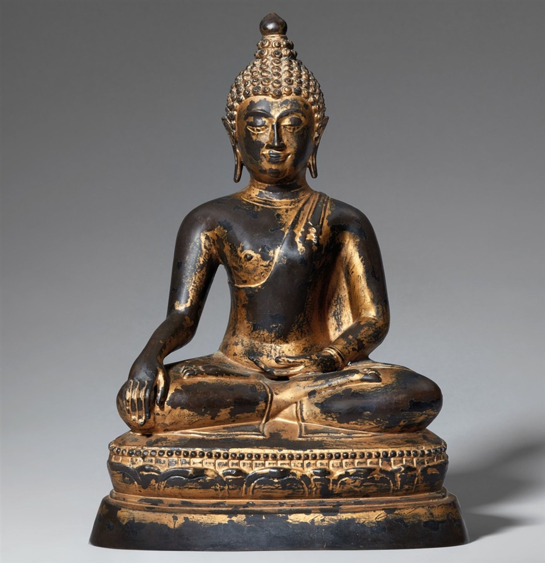 Buddha Maravijaya. Bronze. Thailand. Im Stil von Lan Na. Wohl 19. Jh.