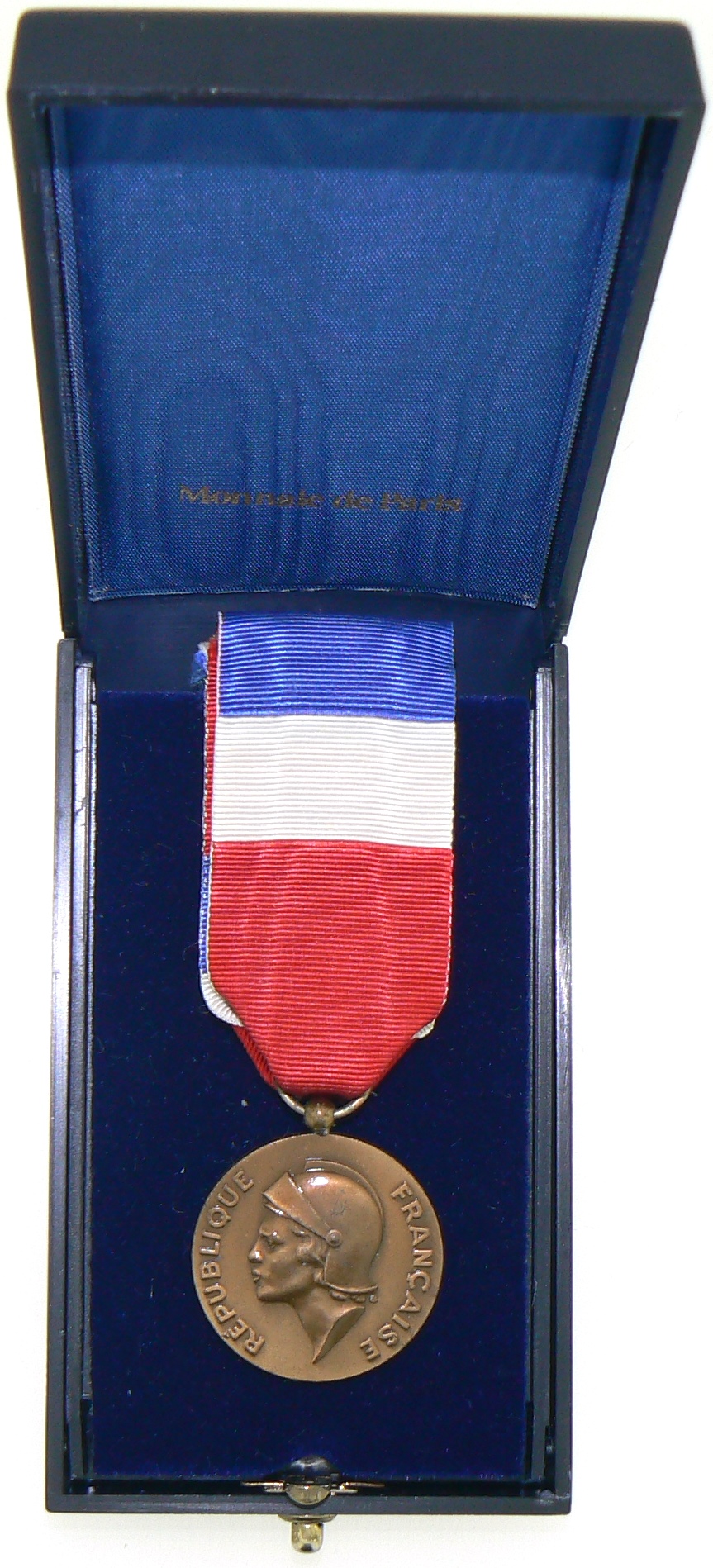Honor Medal of the Defense Ministry, for Civil