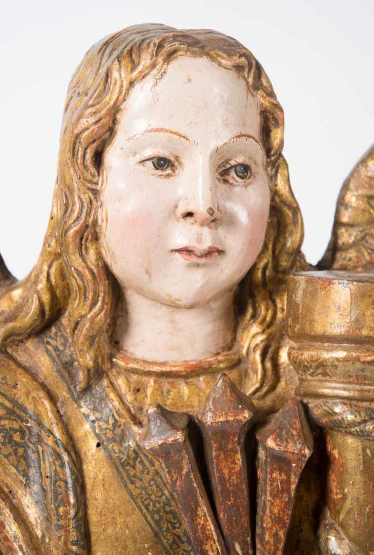 Angels. Pair of carved, gilded and polychromed wooden sculptures. Burgos. Gothic. 15th century. - Bild 5 aus 10