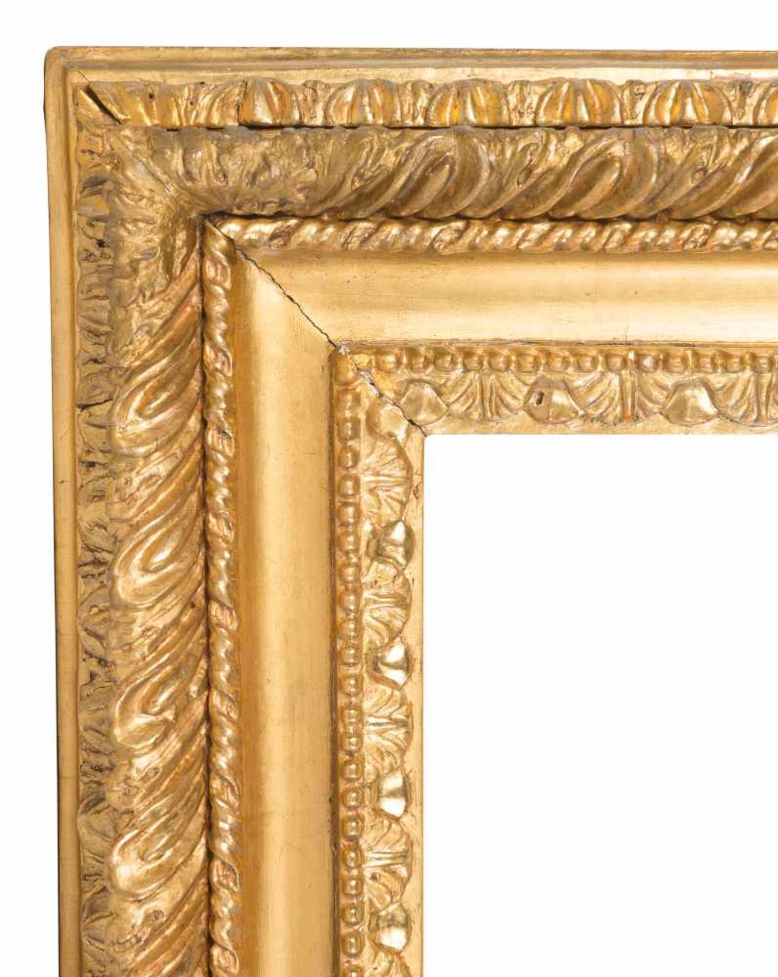 Carved and gilded wooden frame. Italy. 18th century. - Bild 2 aus 3